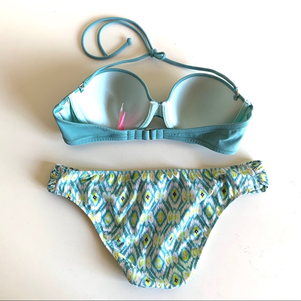 VICTORIA’S SECRET Aqua blue halter bikini & bottom 36B top Medium bottoms Molded - Picture 4 of 9